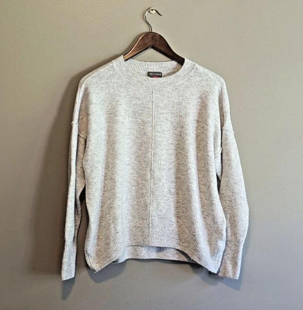 Vince Camuto Womens Small S Sweater Light Grey Crew Neck Center Seam Pullover